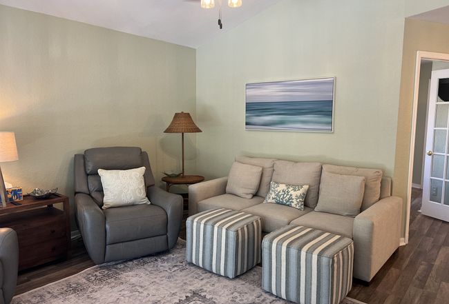 Photo of 1096 Woodshire Ln Apt C105