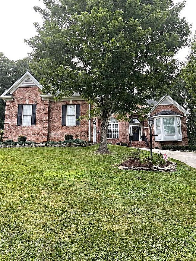 Photo of 708 Croswell Ct, Whitsett, NC