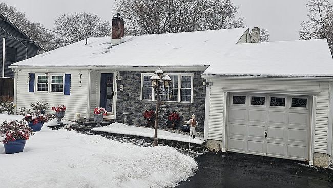 Preview of property located at 9 Liss Rd
