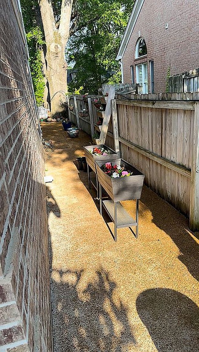 Image of 1202 Oak Creek Dr