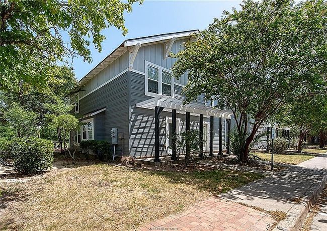 Image of 1725 Harvey Mitchell Pkwy S Apt 1012