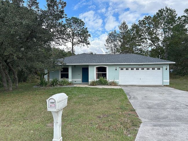 7699 N Maltese Dr, Citrus Springs, FL