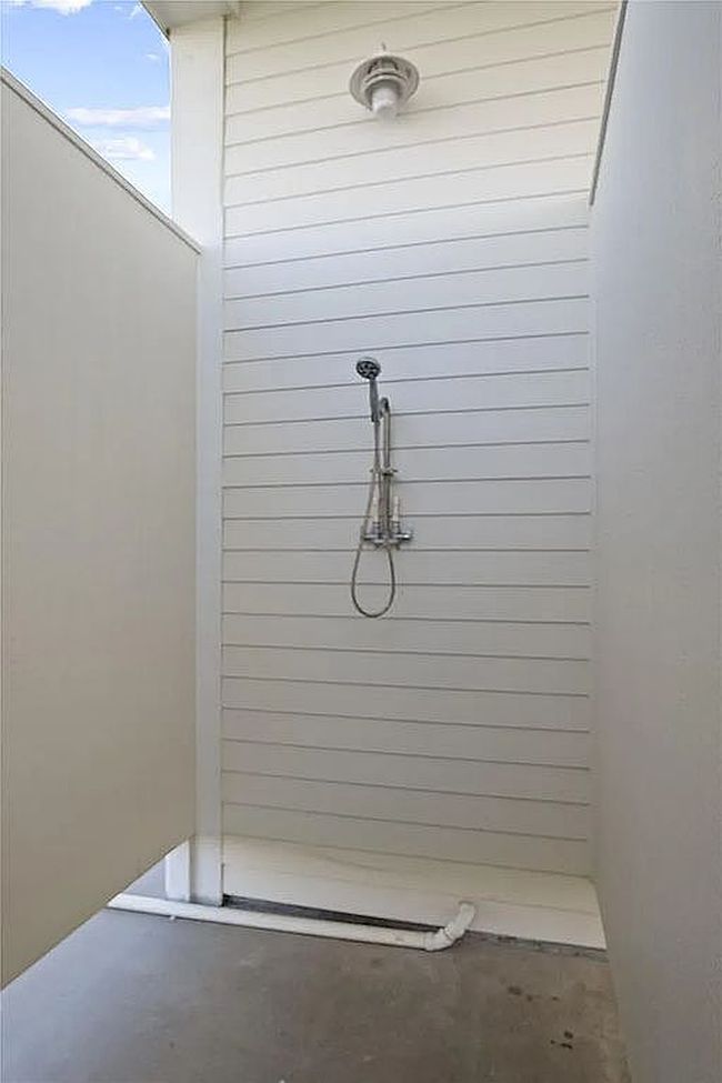 Preview of property located at 2383 Sand Crab Ln
