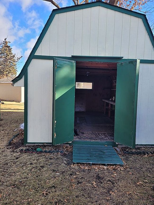 Photo of 2130 White Pine Dr, Cambridge, MN