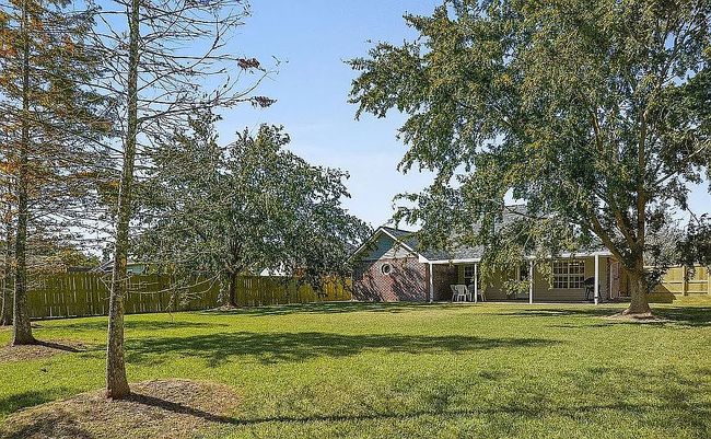 Photo of 17100 E Willow Dr, Prairieville, LA