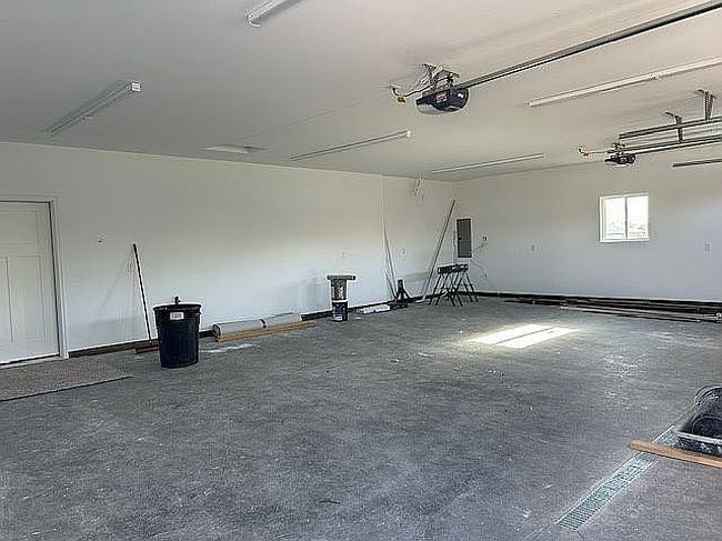 Image of 431 E Center Ave