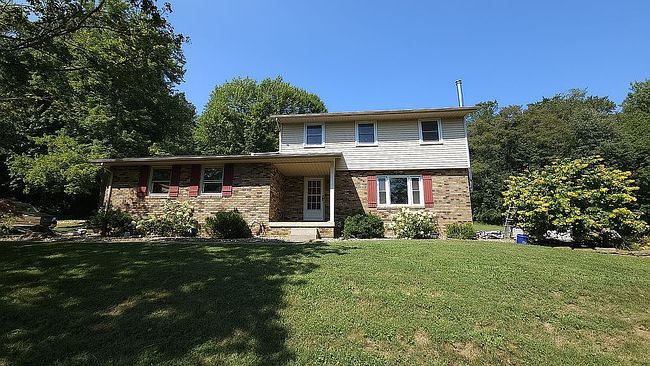 Photo of 10410 Pleasant Valley Rd Ne, Frazeysburg, OH