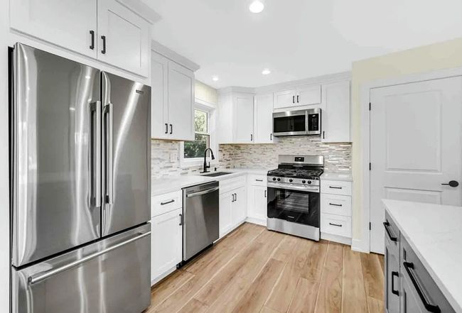 Image of 29w166 Lester St