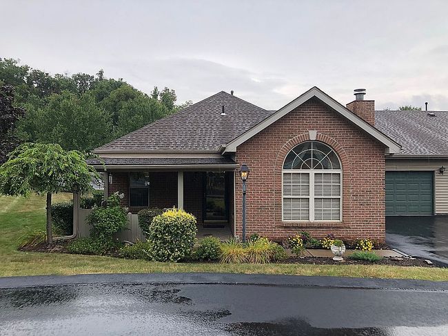 Photo of 1428 Greenbriar Ct, South Park, PA