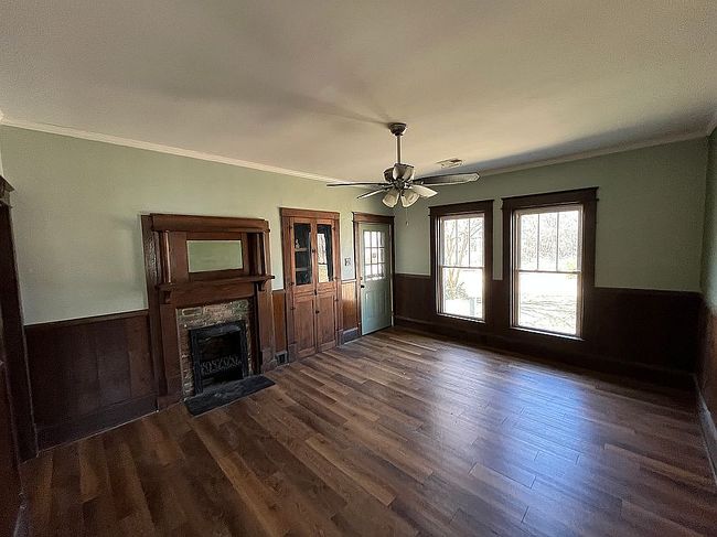 Additional photo 1 of property located at 313 E Union St