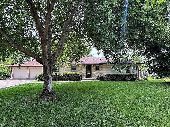 Additional photo 1 of property located at 1113 S 94th St