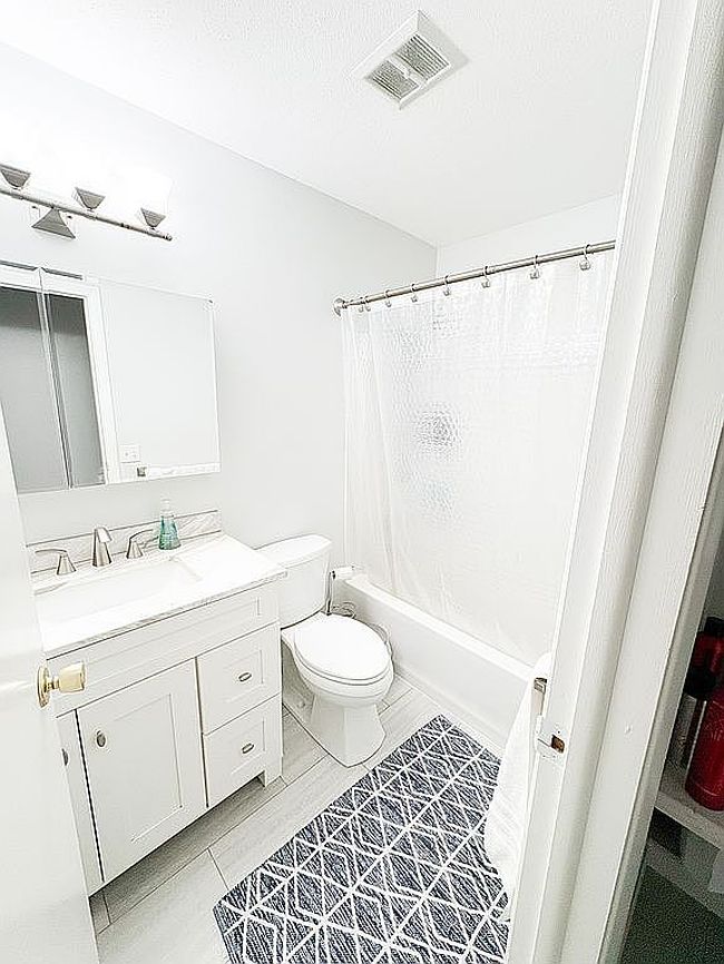 Photo of 266 Stutely Ln, Springfield, IL