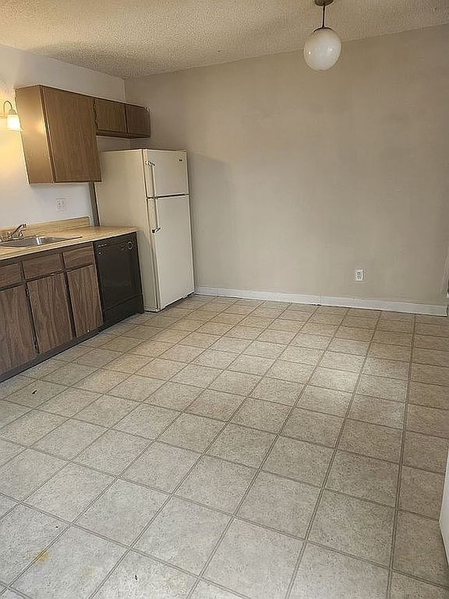 Photo of 2905 W Olive St, Fort Collins, CO