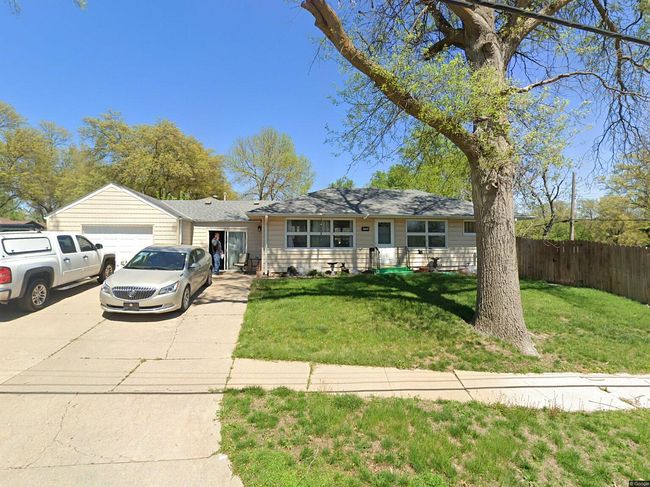 6700 Gladstone St, Lincoln, NE