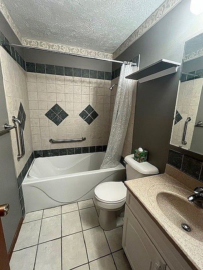 Photo of 6 Chantilly St, Grand Island, NE