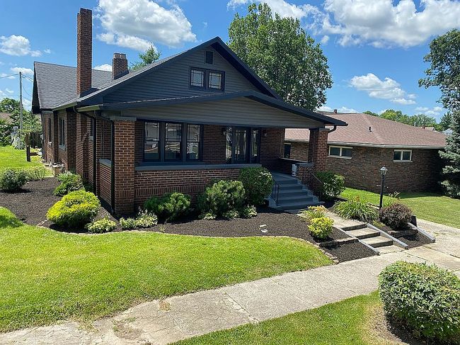 Photo of 242 Walnut St, Clinton, IN