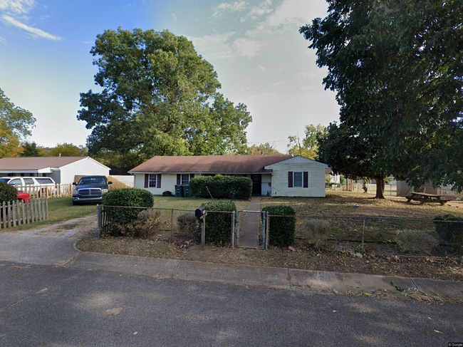 Image of 3802 Crane Dr Ne