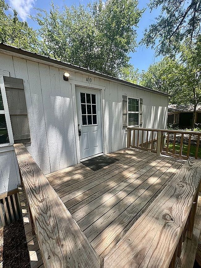 Photo of 410 N Heights Blvd, Omaha, TX
