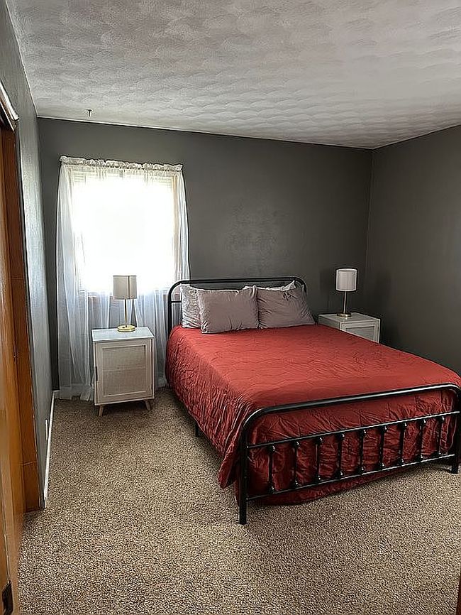 Photo of 105 W Price St, Eldridge, IA