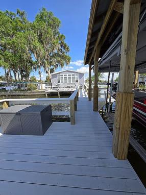 Image of 954 Villa Lagoon Dr