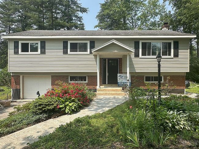 Photo of 221 Pine Blvd, Orwigsburg, PA