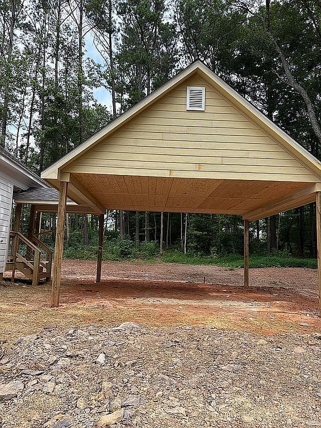 Photo of 311 Kensington Cir, Bremen, GA