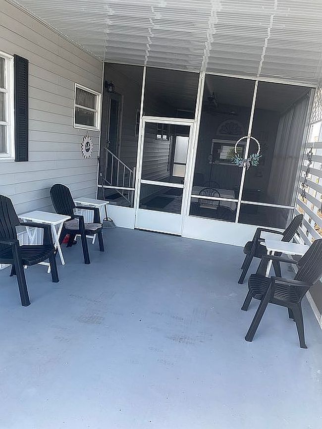 Photo of 2308 Fremont Dr, Sarasota, FL
