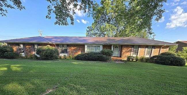 Photo of 1562 State Highway 30 E, New Albany, MS
