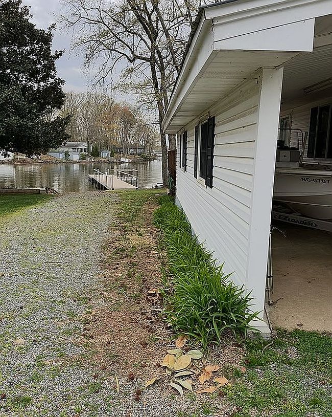 Image of 241 N Shore Dr