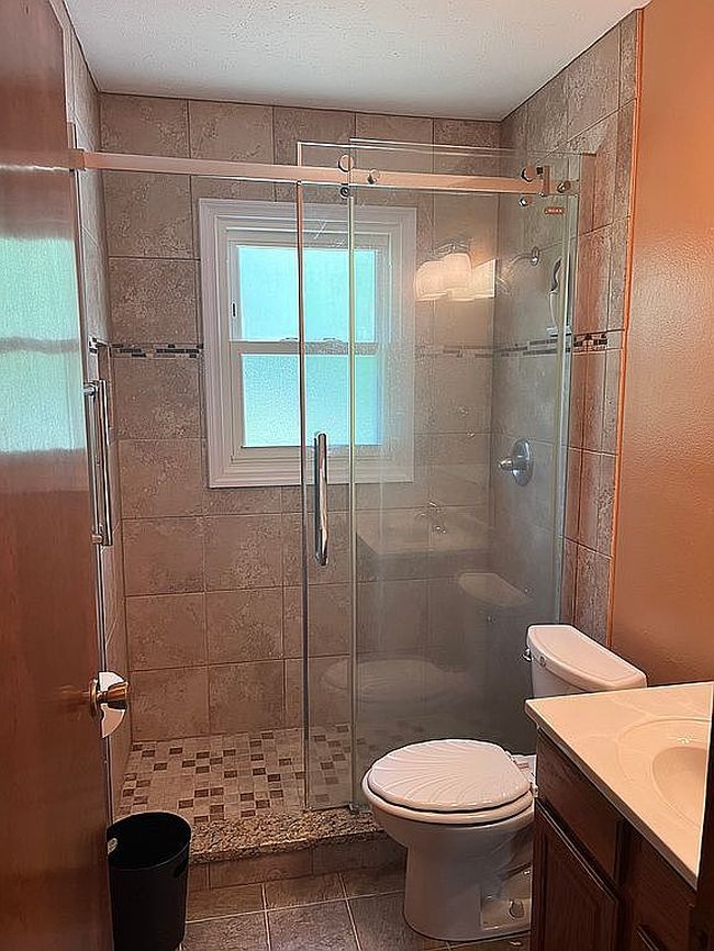 Additional photo 1 of property located at 103 Vista Rd