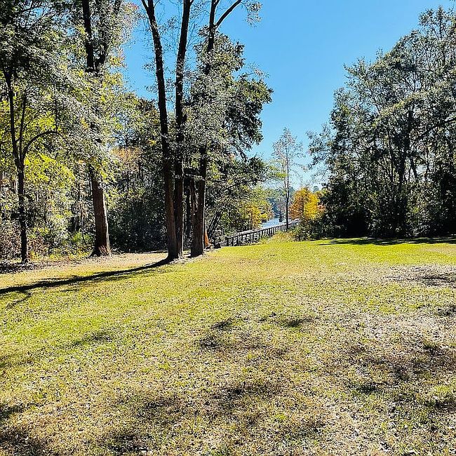 Image of 525 Stoudenmire Dr