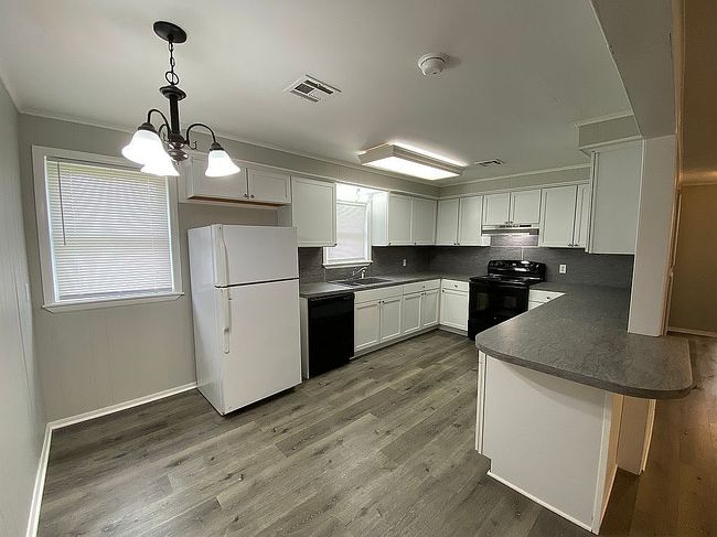 Preview of property located at 401 N Highway 10