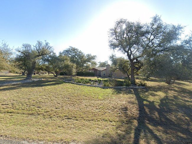 Photo of 19 Tall Oaks Trl, Austin, TX