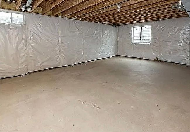 Photo of 10100 Catalina Dr, Johnston, IA