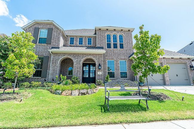 Photo of 1712 Hanoverian Ln, Aubrey, TX