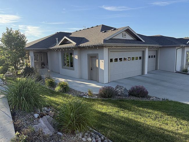 Photo of 3301 Valley Dr, City Of Bismarck, ND