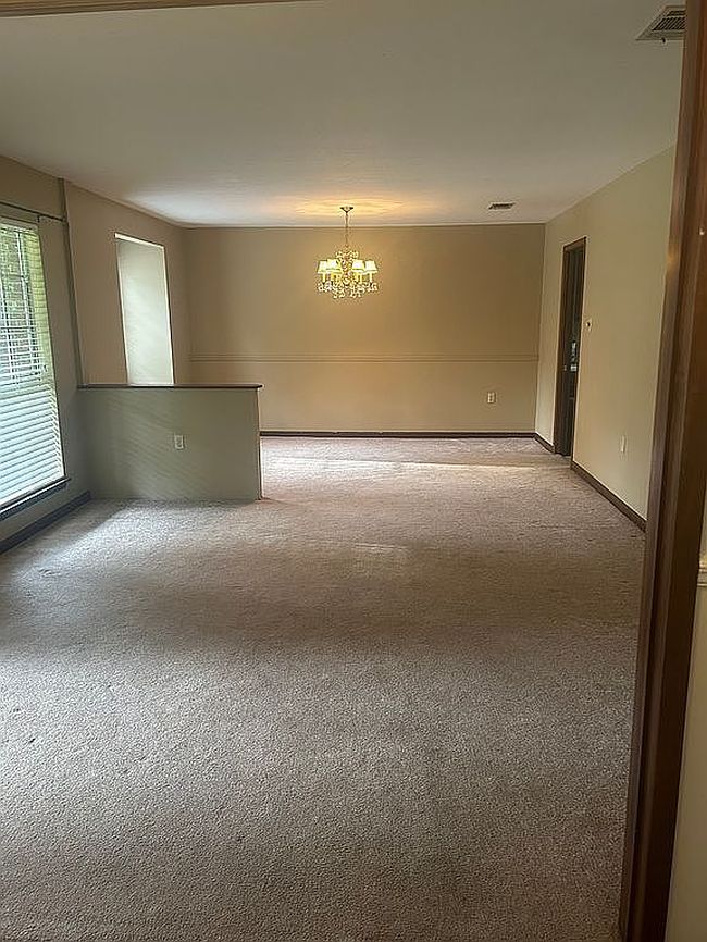Photo of 904 Monterrey Ln, Hattiesburg, MS