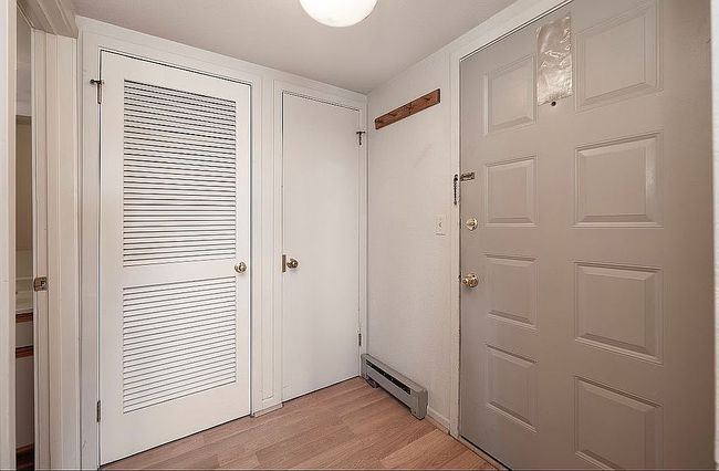 Image of 274 Lake Dr