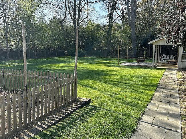 Image of 320 Hillside Dr Nw