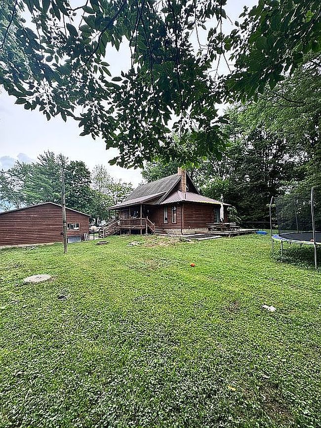 Photo of 3351 E Cottom Dr, Terre Haute, IN