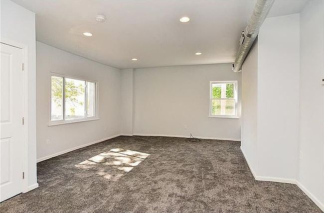 Photo of 4070 Howley St Apt 2, Pittsburgh, PA