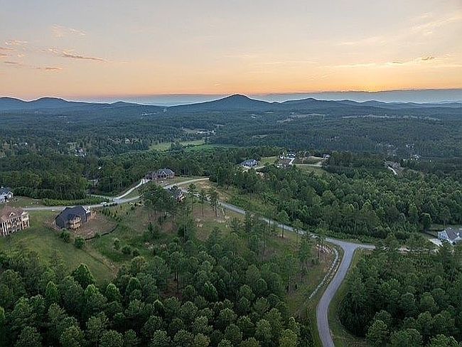 Loop Ln, Blairsville, GA