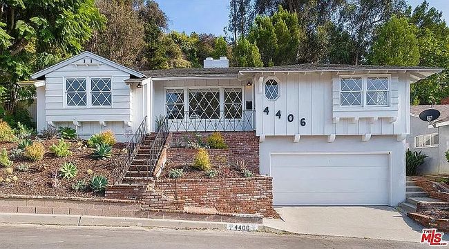 4406 Don Diablo Dr, Los Angeles, CA