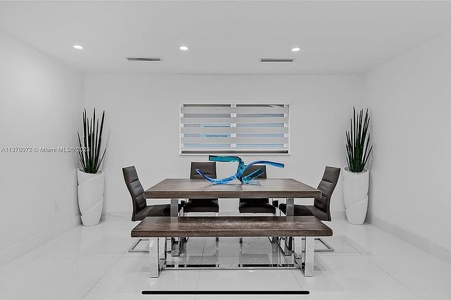 Photo of 2410 Sw 99th Ave, Miami, FL
