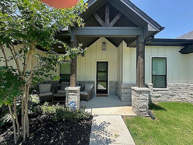 Image of 1036 Oak Bend Ln