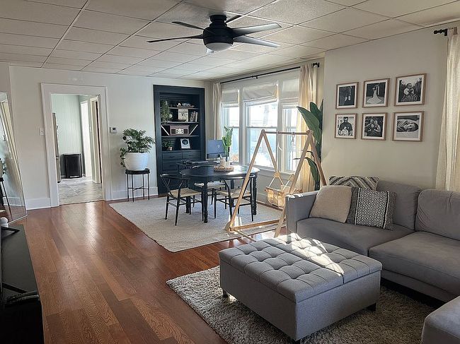Image of 618 E Union St