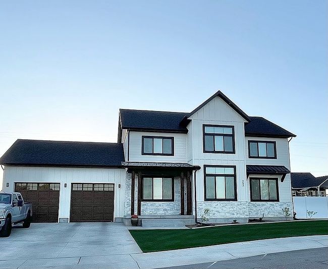 Additional photo 1 of property located at 357 N Bonnie Dr