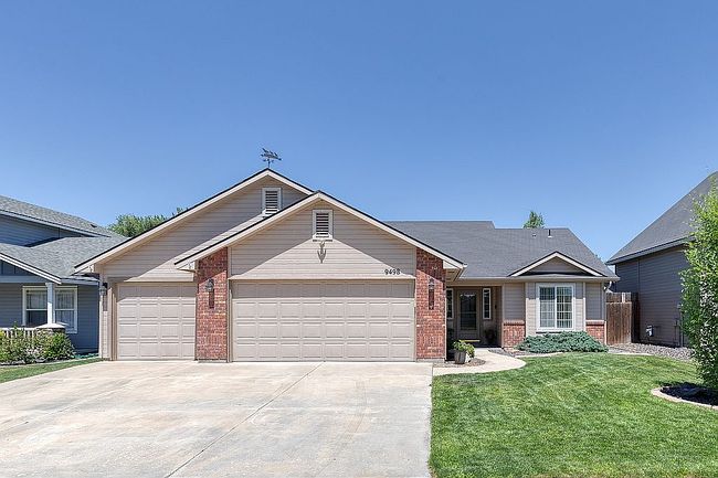 Photo of 9498 W Donnabell St, Boise, ID