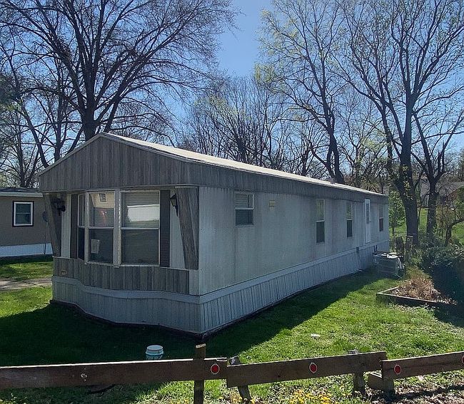 Image of 46 Willow Dr