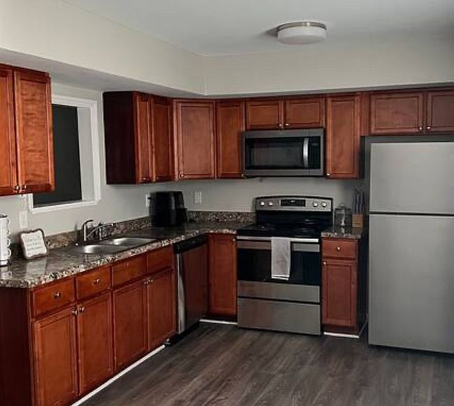 Photo of 431 Myrtlewood Cir, Jacksonville, NC